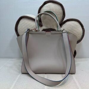 Fendi Women Pre-Loved Bag Very Good Condition